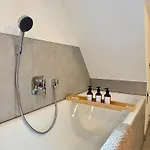 Good Wood Nest - Modernes Fachwerk Auf Zwei Etagen Am Marktplatz In Apartment Freudenstadt