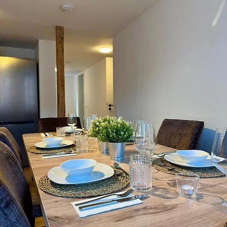 Good Wood - Modernes Fachwerk Am Marktplatz In Freudenstadt