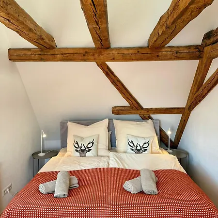 Good Wood Nest - Modernes Fachwerk Auf Zwei Etagen Am Marktplatz In Freudenstadt