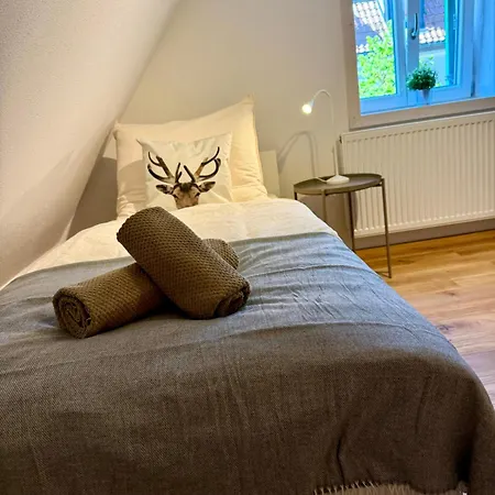 Good Wood Nest - Modernes Fachwerk Auf Zwei Etagen Am Marktplatz In